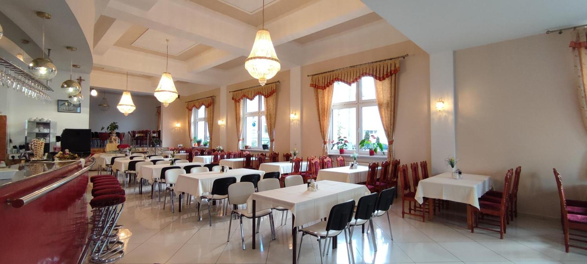 Hotel Vysehrad Turčianske Teplice エクステリア 写真